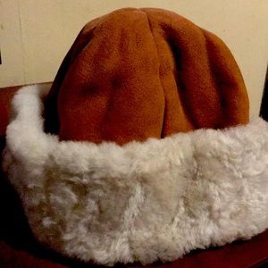 Faux leather fake fur cap